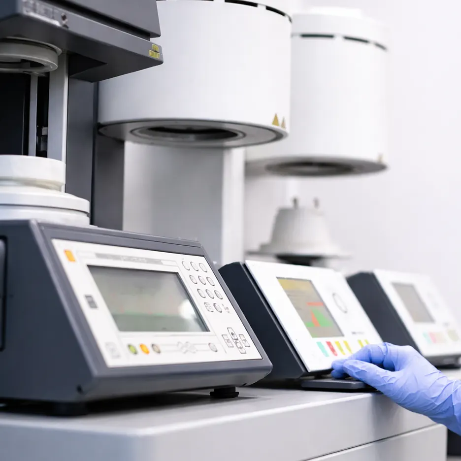 Laboratory equipment used for colourant quality control
